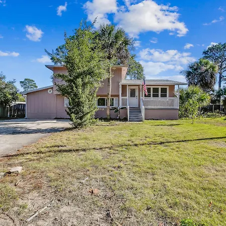 Near Downtown Beach House&Apt - Woodland Escape